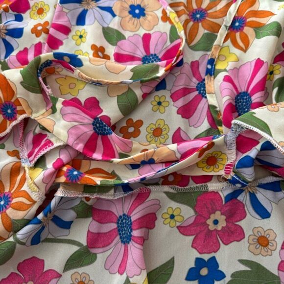 Fashion Nova wrap peplum style top - Picture 11 of 16